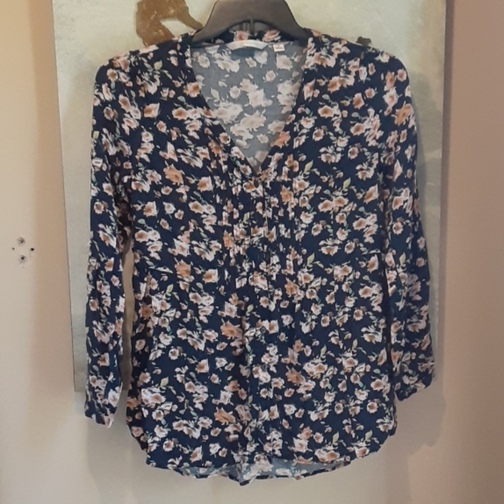 Lauren Conrad Floral Long Sleeve Blouse Size M
Nav